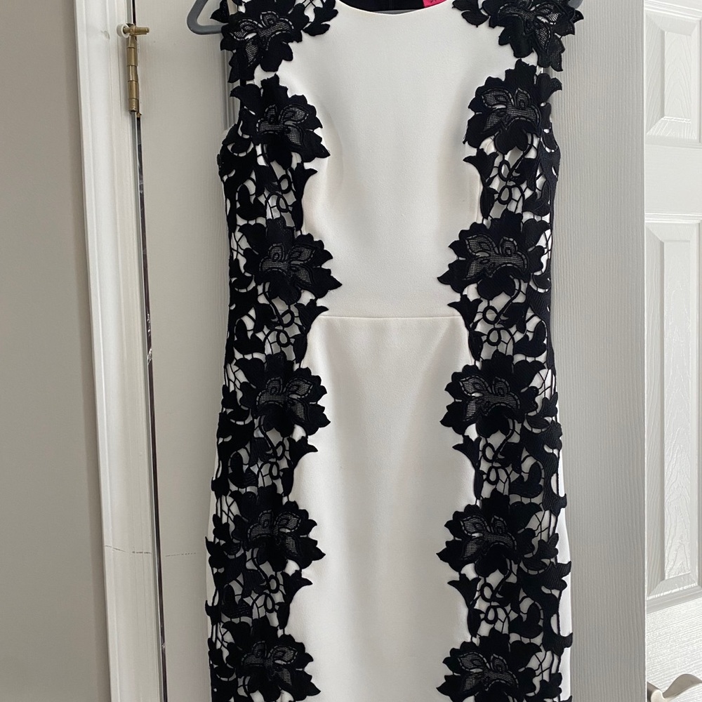 Betsy Johnson white dress w detailed  black trim